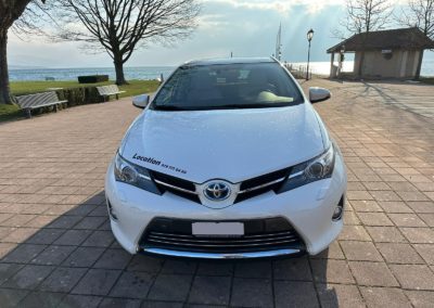 Toyota Auris 1.8 hybrid 2016 autre vue